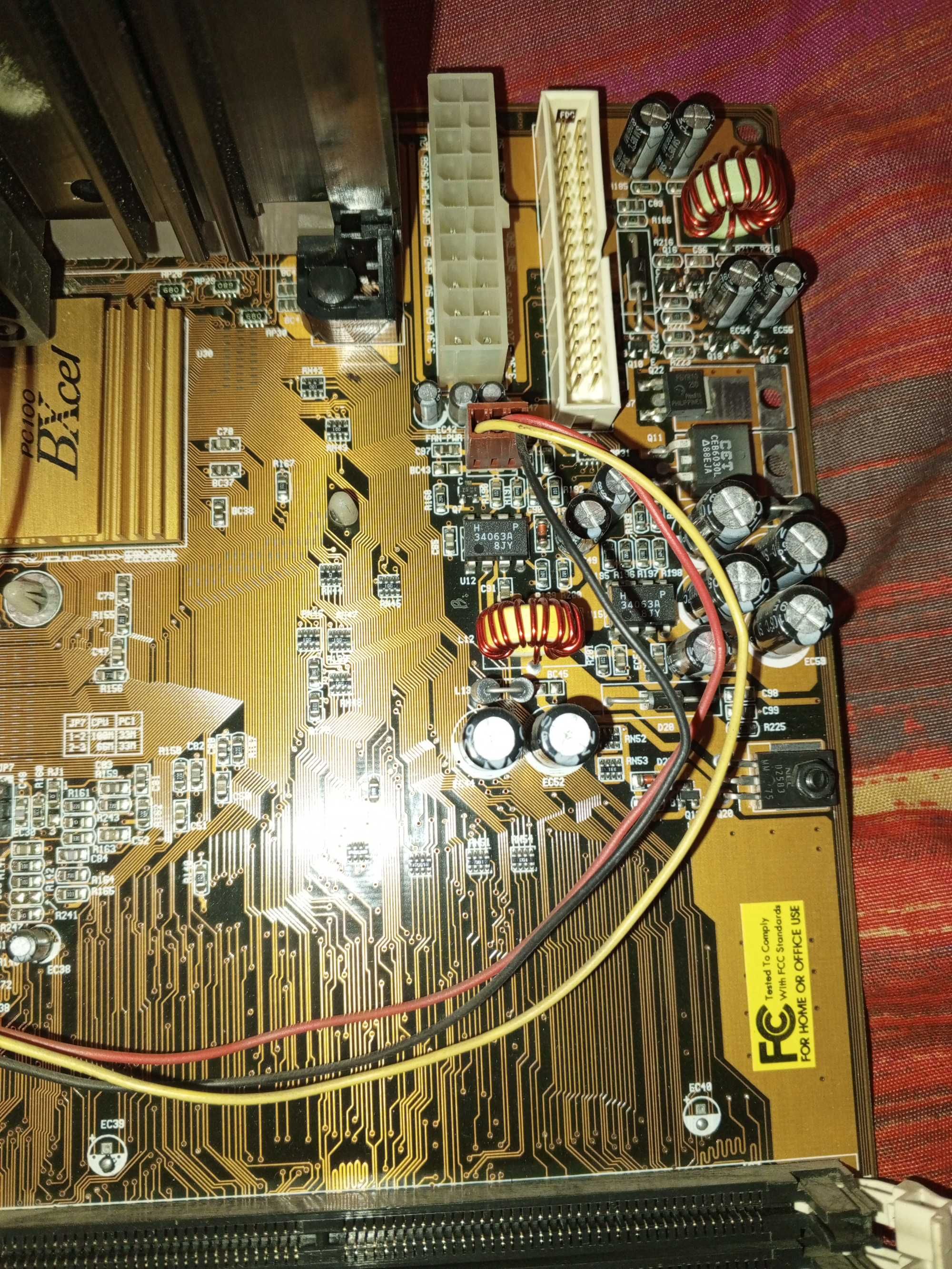 Płyta główna Amibios 686 z procesor Celeron z 1997r