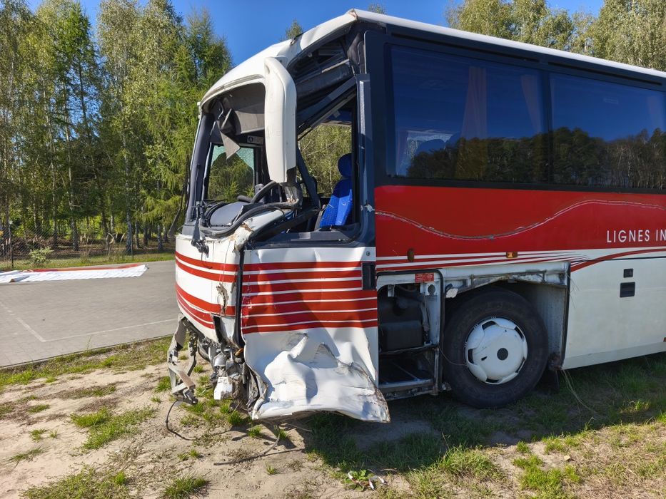 Uszkodzony przód, silnik odpala