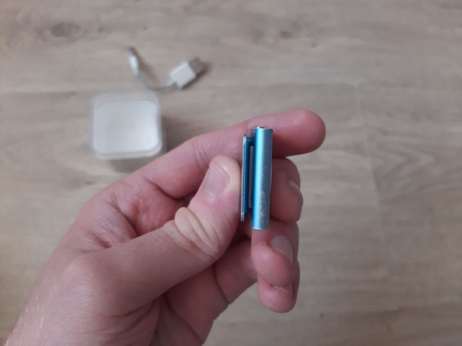 Мп3 плеер Ipod shuffle в хорошем рабочем состоянии