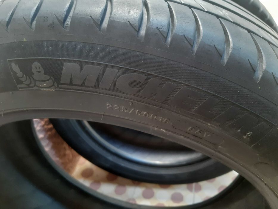 2 Pneus Michelin Primacy 3 - 225/50 R18 - Muito Piso 50€