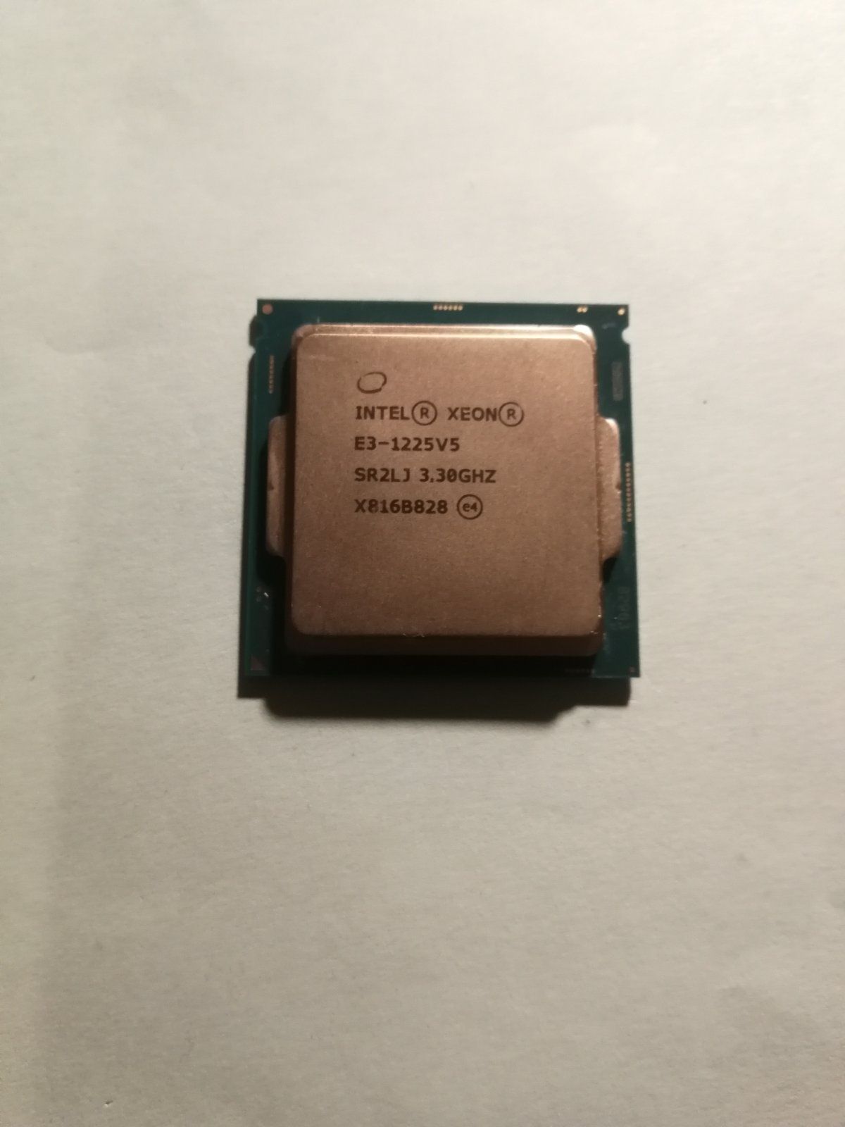 E3-1220v6 Intel Xeon 3.00 ghz процесор