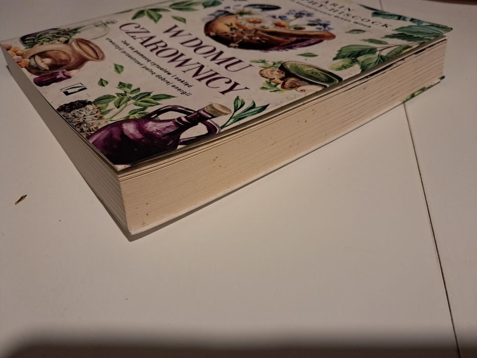 W domu czarownicy jak za pomocą rytuałow...Arin Murphy-Hiscock