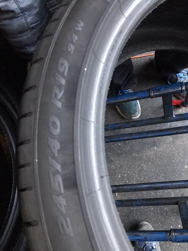 245/40/19 R19 Pirelli PZERO TM 4шт