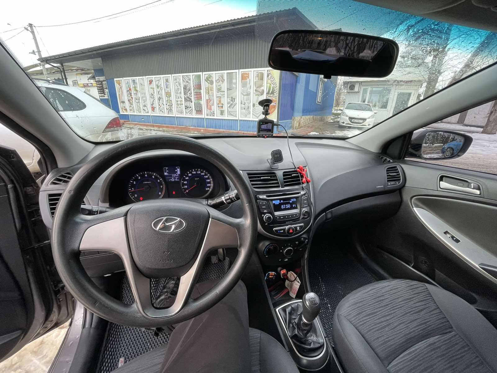 Продам hyundai accent