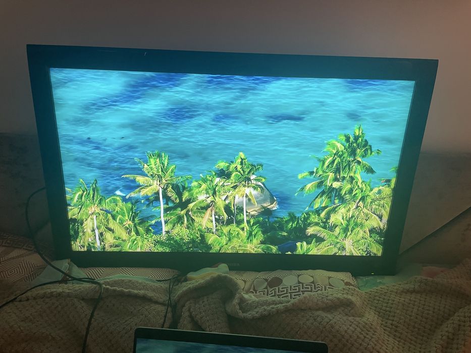 Телевізор Toshiba 40LV833N