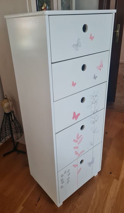 Komoda dla dziewczynki