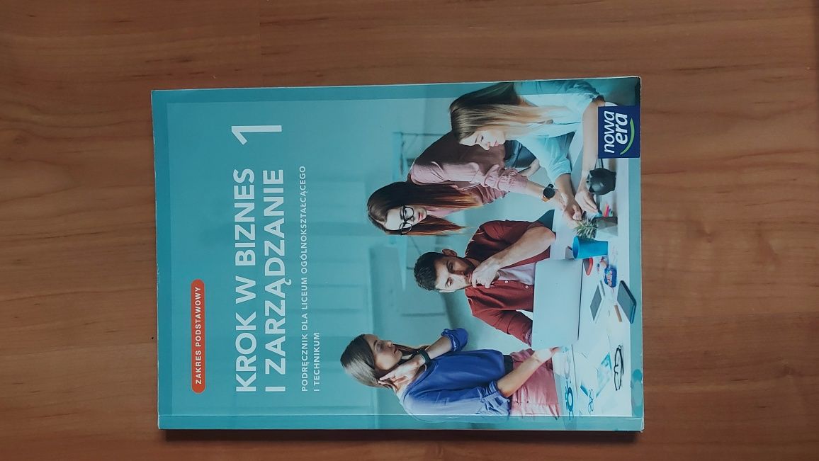 Komplet podręczników do 1 klasy LO