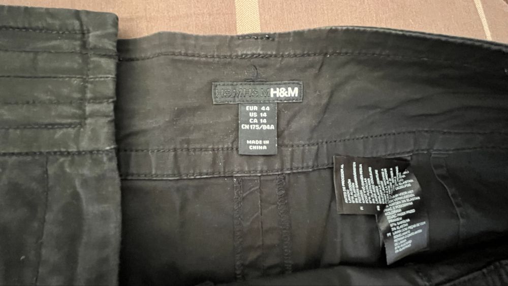 Pack 2 saias pretas H&M tamanho 44 em ótimo estado