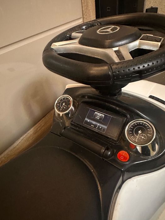 Autko do odpychania się