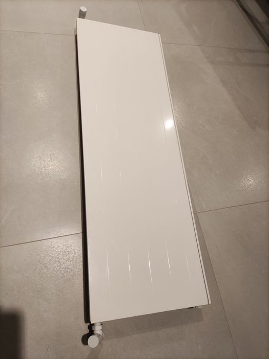 Grzejniki plytywy dekoracyjny poziomy Kermi 40x120cm