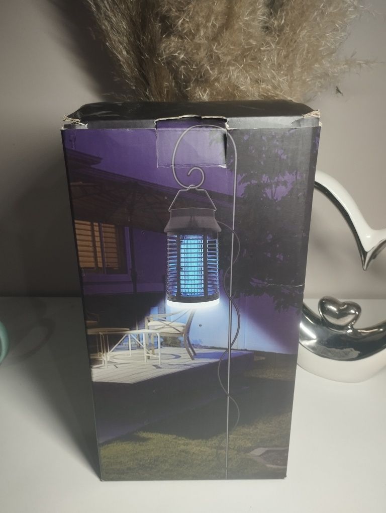 Nowa lampa do ogrodu / dekoracja z efektem świetlnym