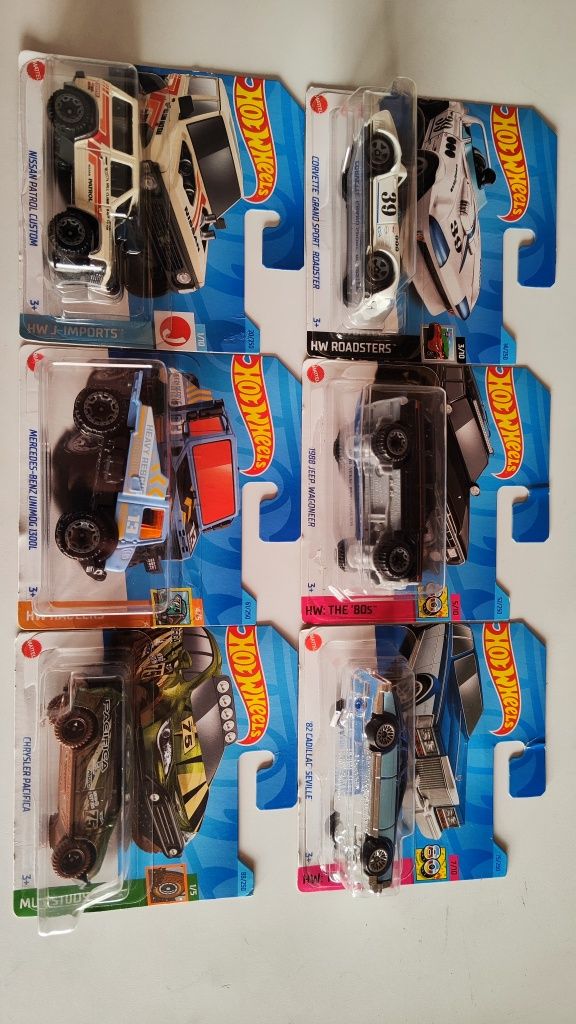 Miniaturas hot wheels 2023