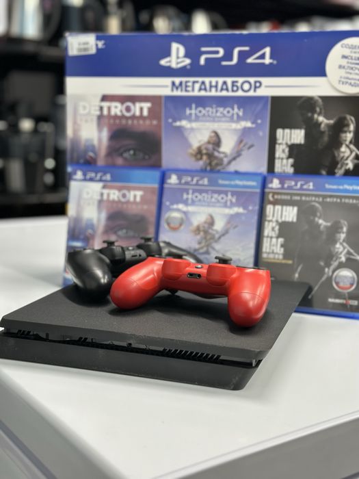 Sony PlayStation 4 Slim 1TB + 2 джойстика + 3 ігри