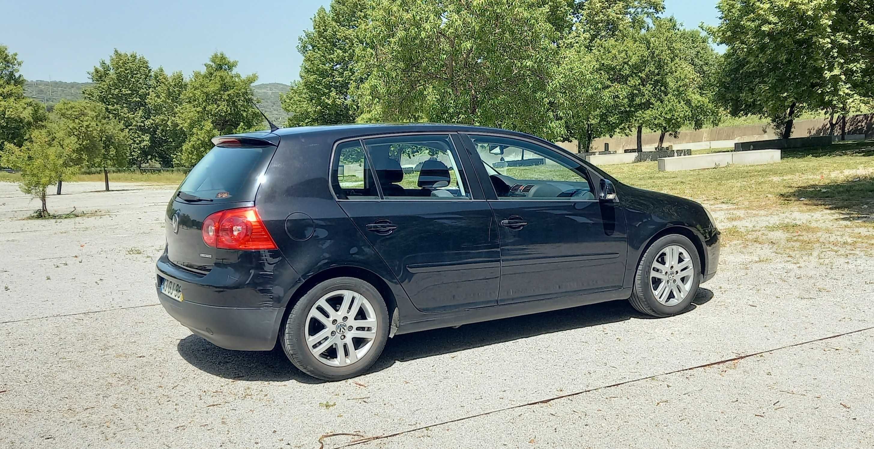 VW GOLF V 1.9 TDI, 105cv, Livro de Revisões na VW, Muito Boa Condição!