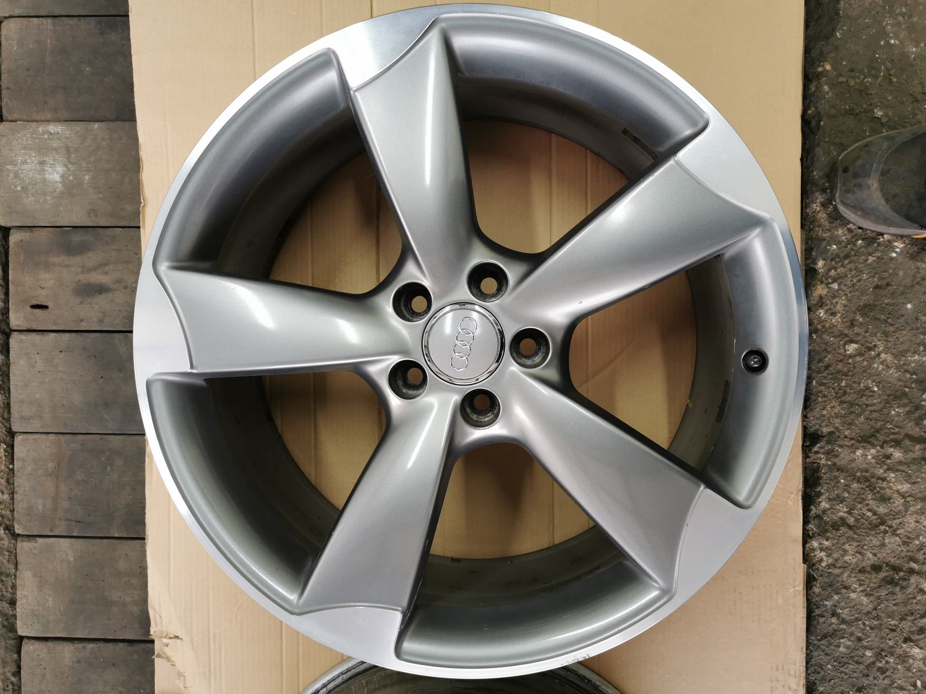 Felgi aluminiowe Audi OE Rotor 8.5Jx20 5x112 20cali 4G0