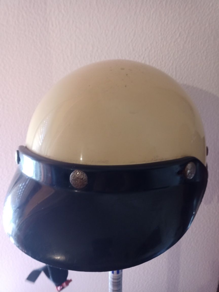 Capacete antigo Italiano