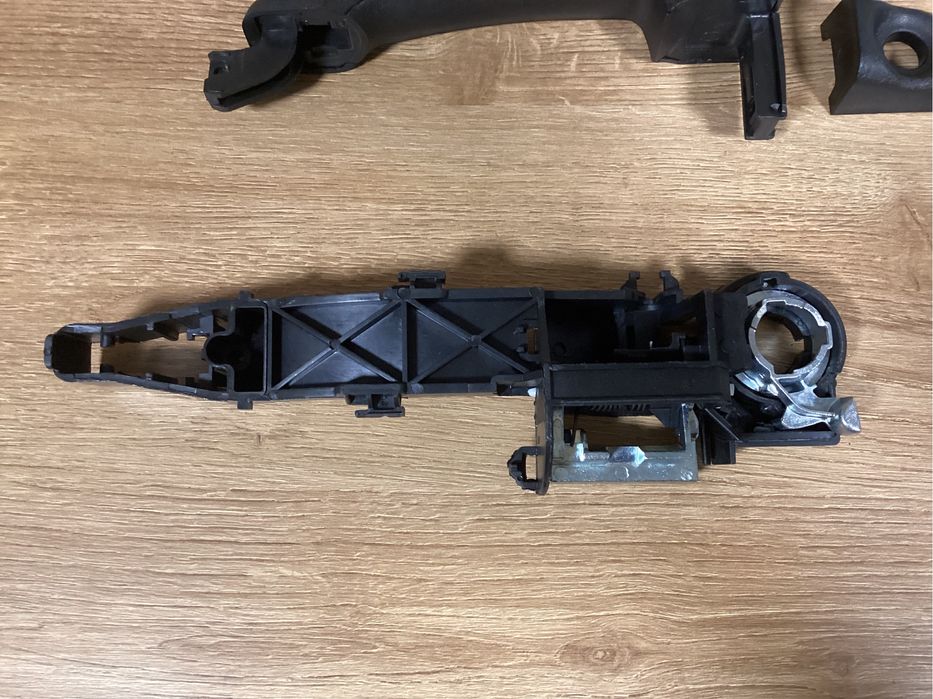 Ручка відсувної дверки Рено Мастер 3 Опель Мовано задньої дверки