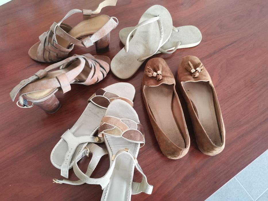 Tares de sapatos e chinelos