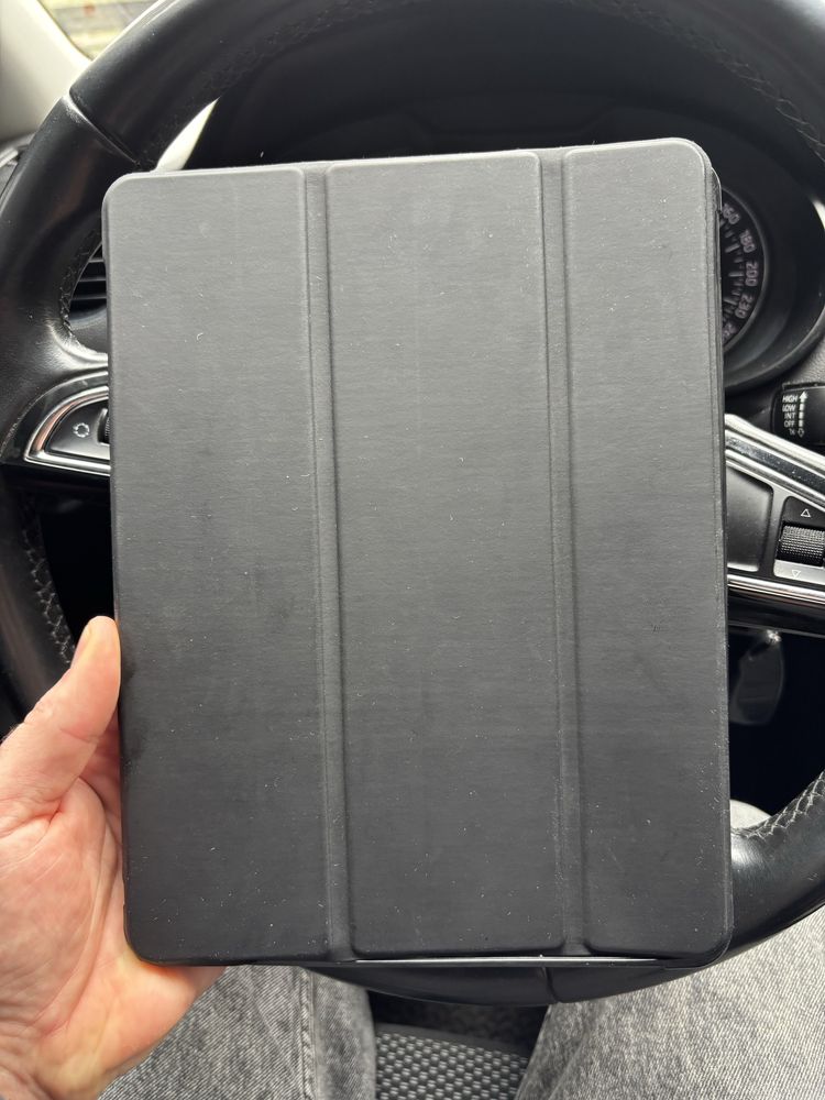 Продам Чохол Ipad for 9.7/5/6/air1/air2 .