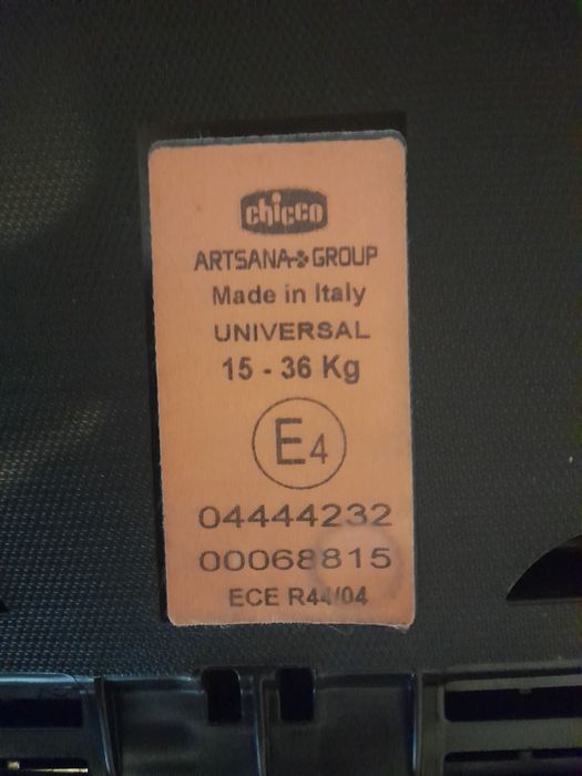 Cadeira auto Chicco 15-36 kg auto-regulável