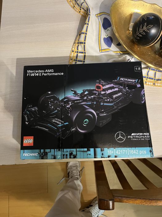 42171 - Mercedes-AMG F1 W14 E Performance [Novo/Lacrado]