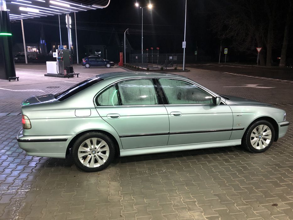 Продам Бмв е39 в гарному стані