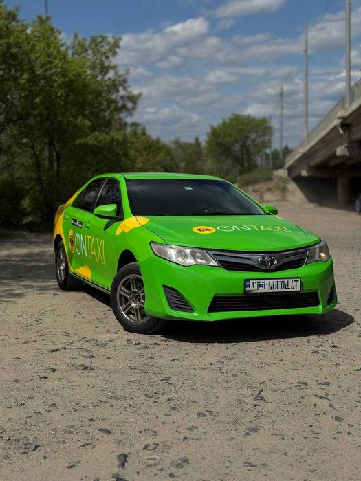 Аренда Toyota Camry под такси или для личных целей