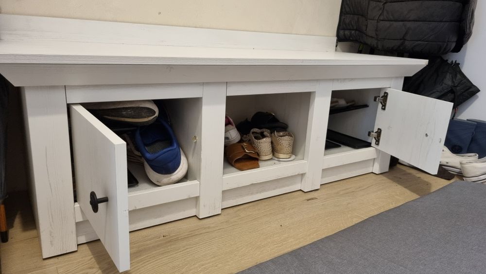 Szafka na buty, siedzisko
