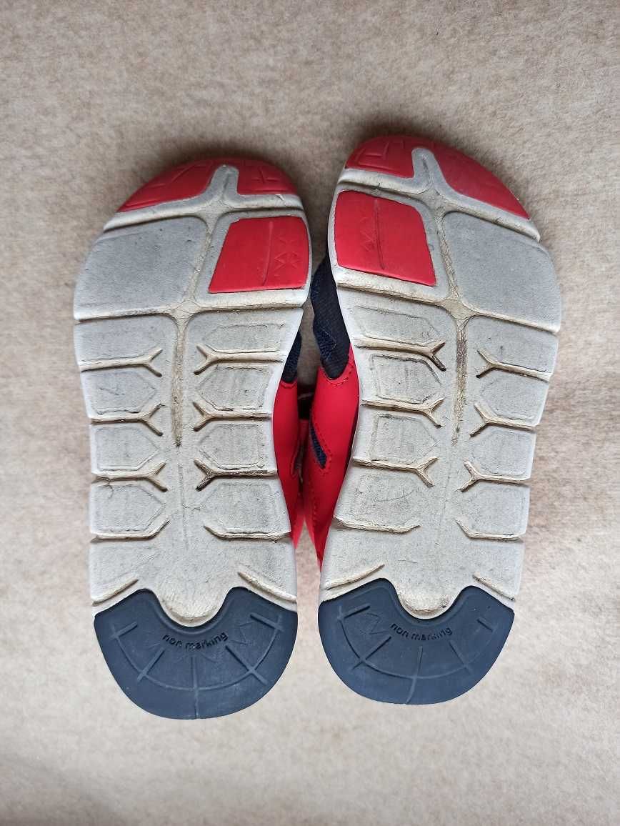 Adidasy Newfeel, r. 31