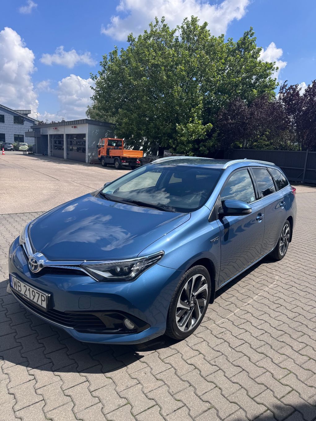 Toyota Auris Toyota Auris - pełna historia serwisów ASO, bezwypadkowa
