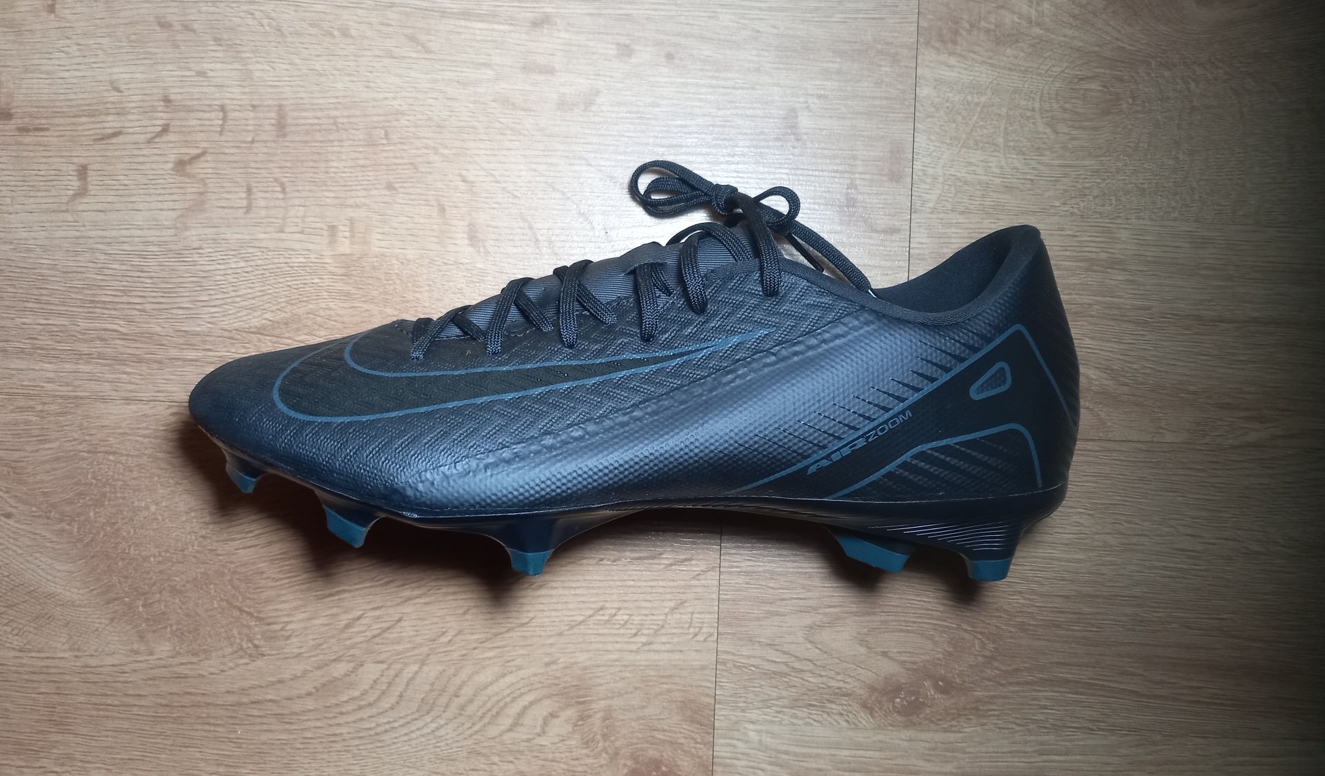 Chuteira Nike Air Zoom Mercurial Vapor 16