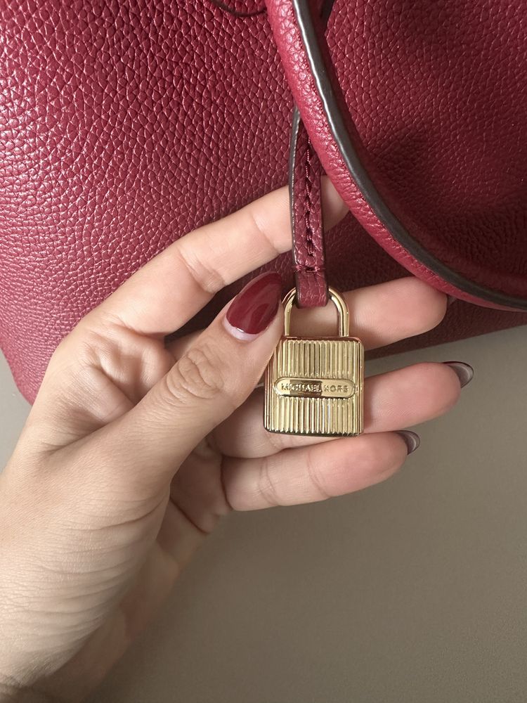 Mala Michael Kors bordeaux