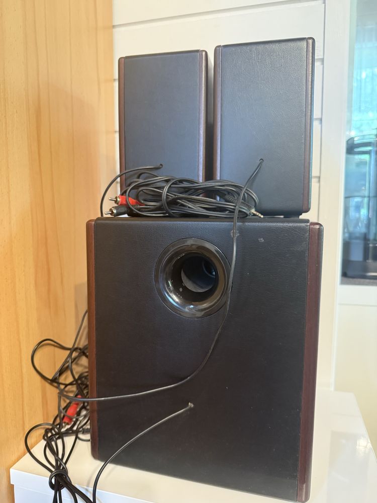 Zestaw glośników Microlab 2.1 sobwoofer, wzmaciacz
