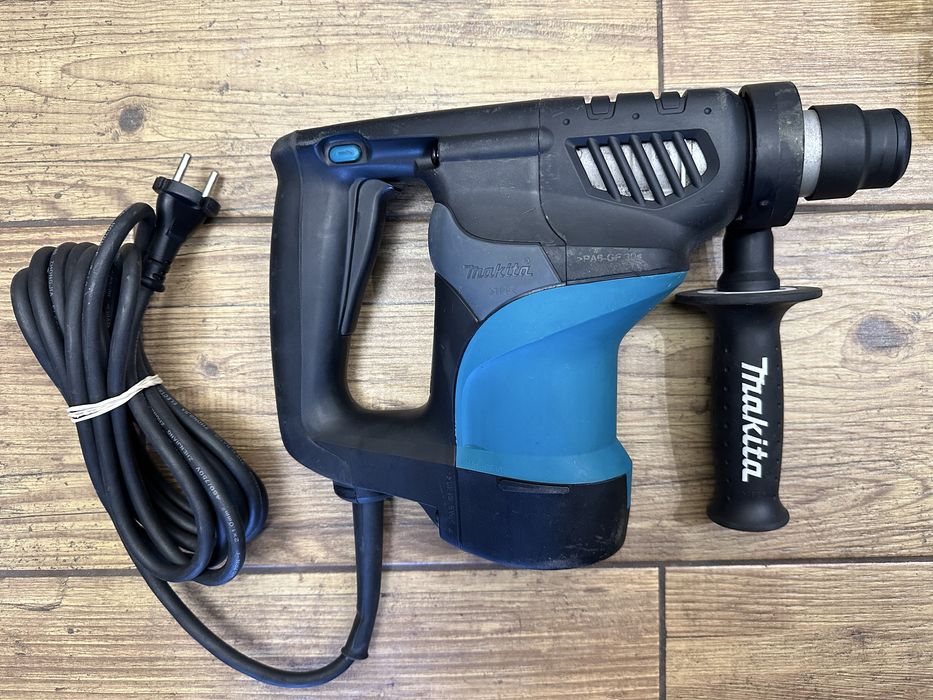 Młotowiertarka z opcją kucia Makita HR2810 - 2022r. | walizka