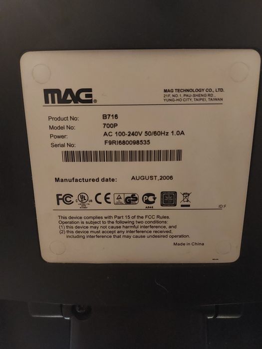 Monitor MAG  17"