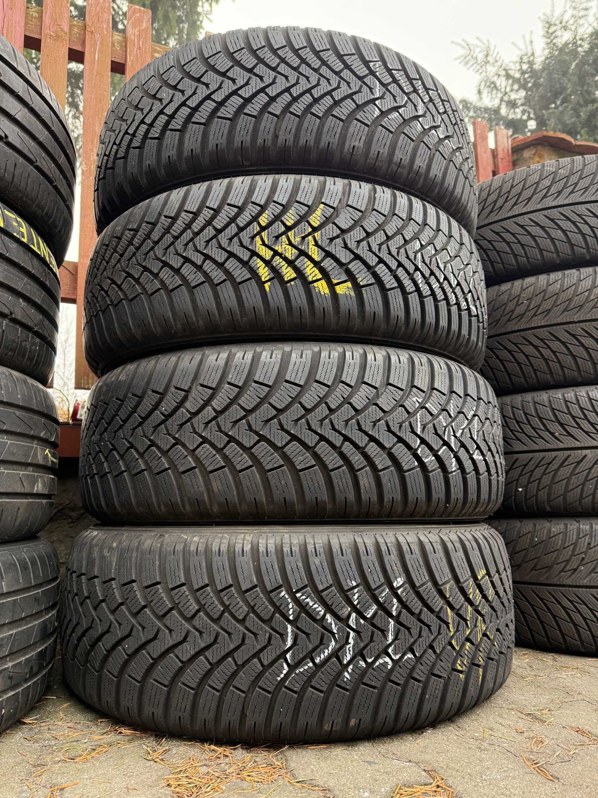 Komplet Falken Eurowinter HS01 SUV 225/55r18 102V XL