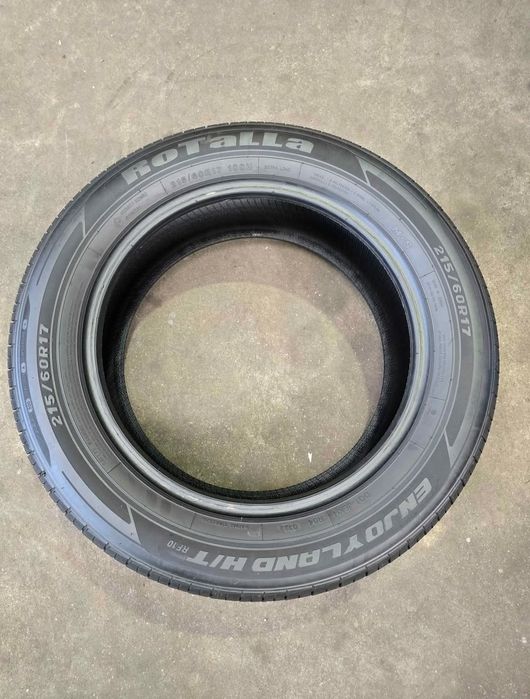 8 Pneus 215/60R17