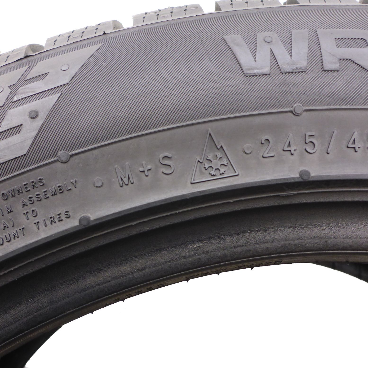 Opony 245/45/18 Nokian 245/45R18 100V zimowe 7,8mm 2023 Jak Nowe