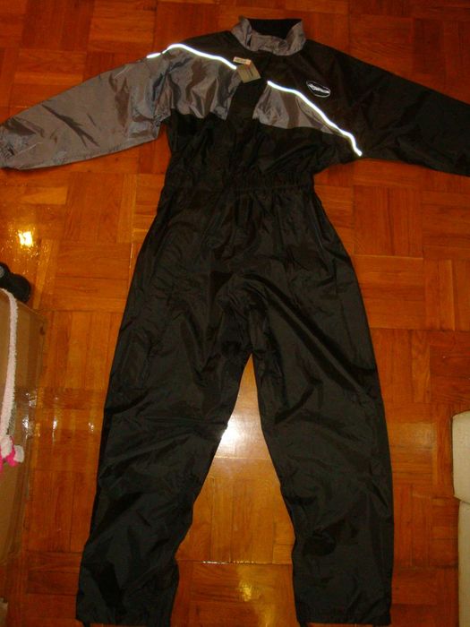 Дождевик-комбинезон ZED-НОВЫЙ , размер L-XL ( 52-54 )
