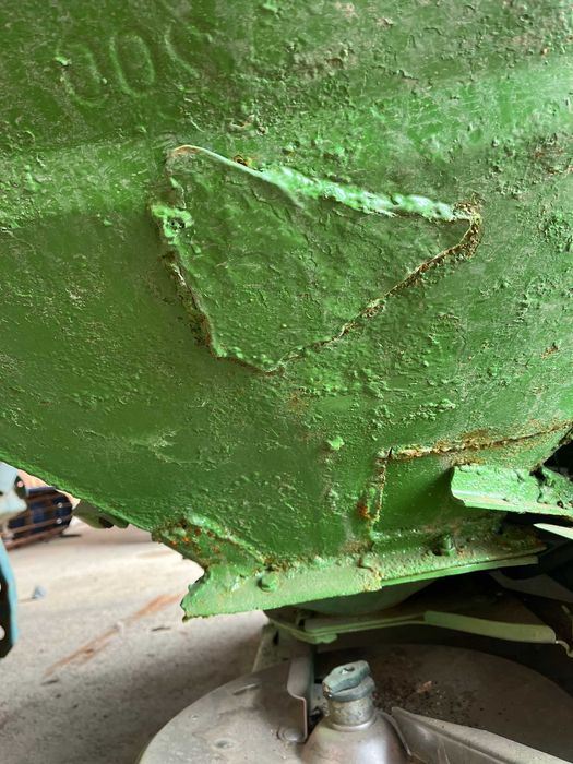 Amazone-18 Розкидач мінеральних добрив