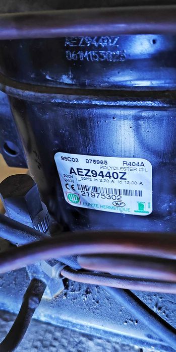 Середньотемпературний холодильний агрегат R404a