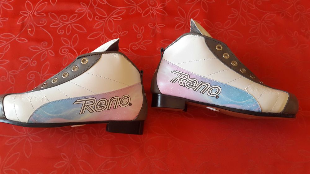 Botas de hoquei patins (novas)