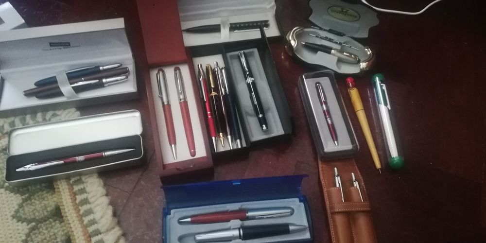 Canetas a varios preços