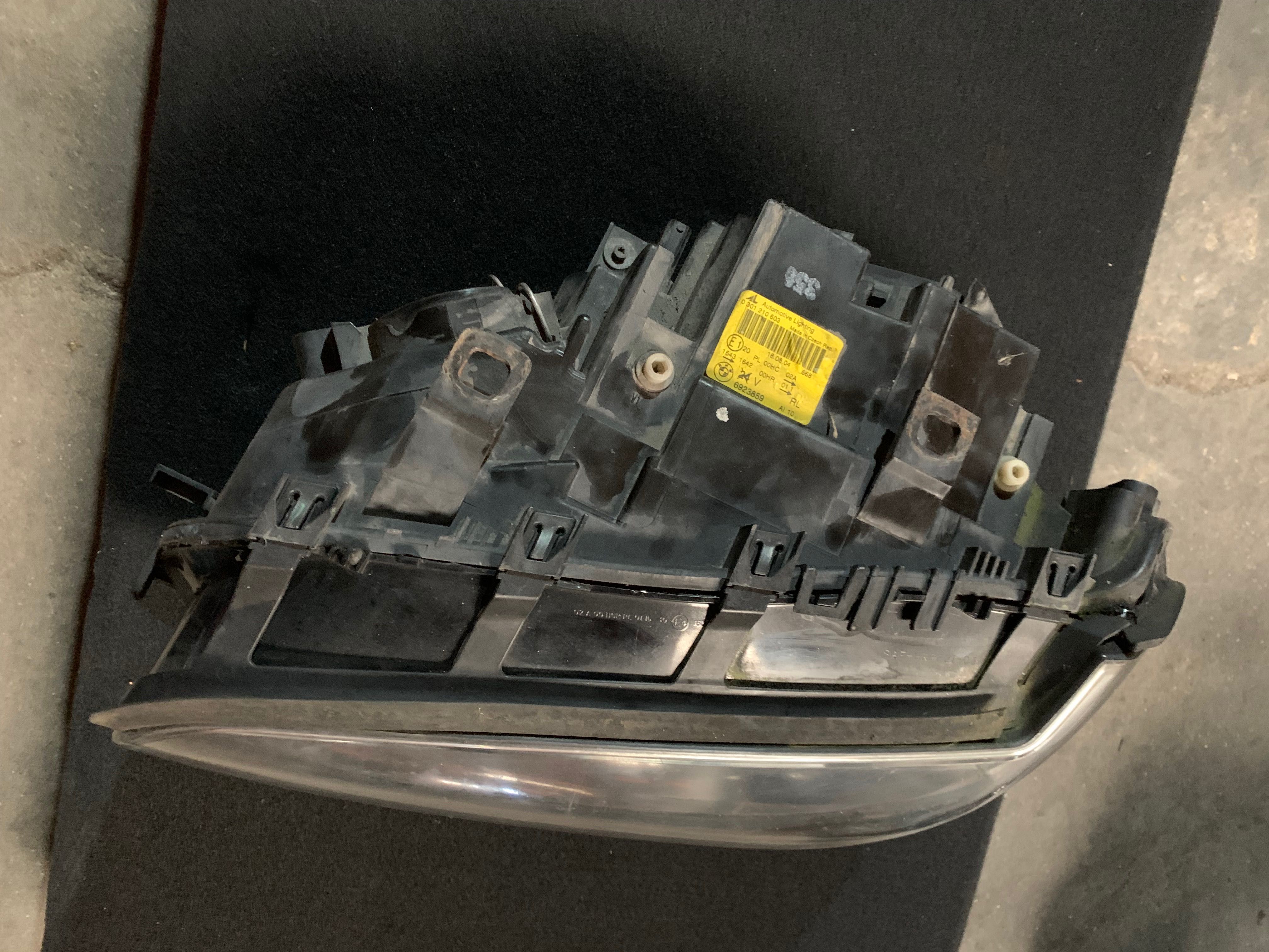 Farol Esquerdo Bmw X3 E83