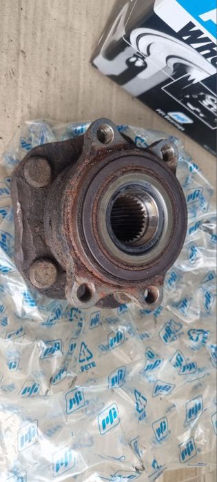 Продам ступиця передня, задня Nissan Rogue 2016 awd