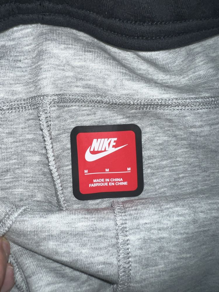 Spodnie Nike Tech Fleece