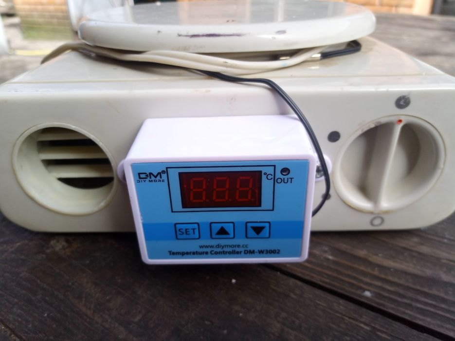 Инкубатор с терморегулятором