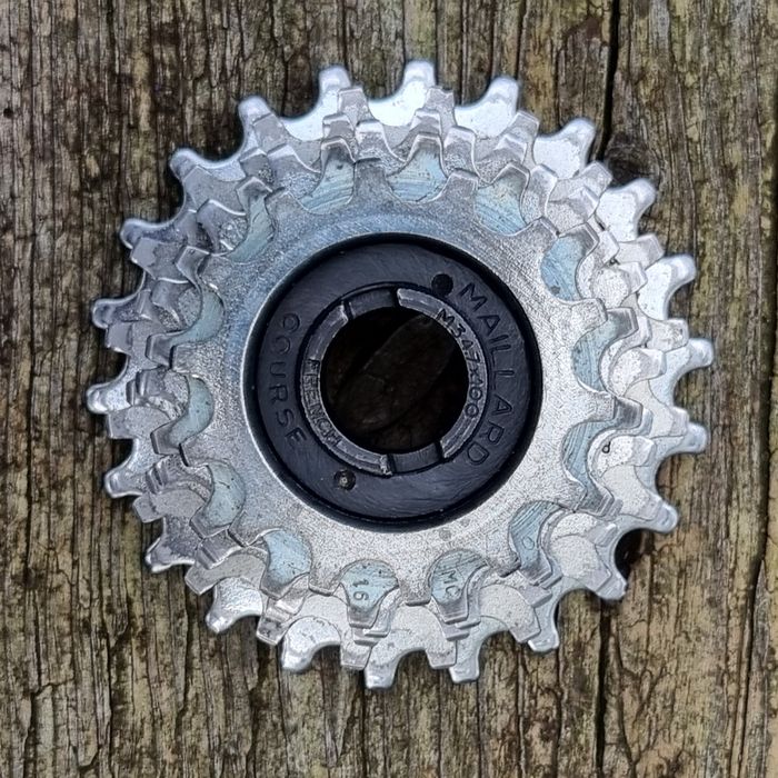 Wolnobieg. Maillard. Retro. L'EROICA.