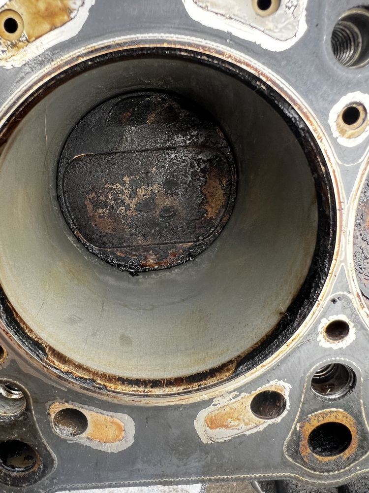 Silnik dół audi a8 d2 a6 c5 4.2 v8 AQF