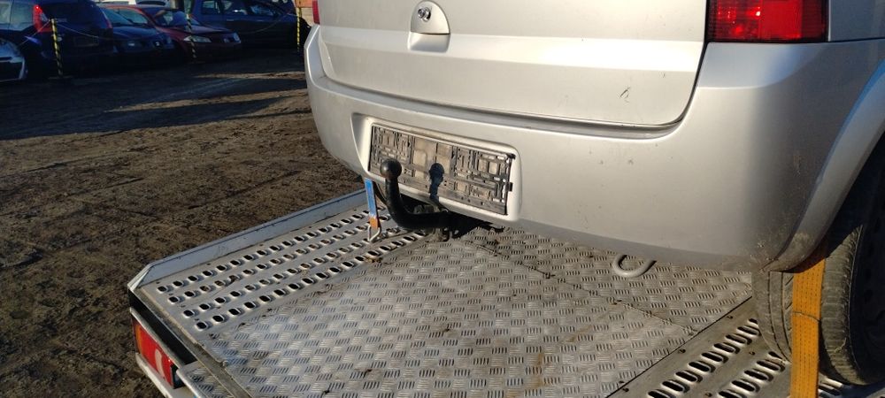 Opel Meriva a hak tył